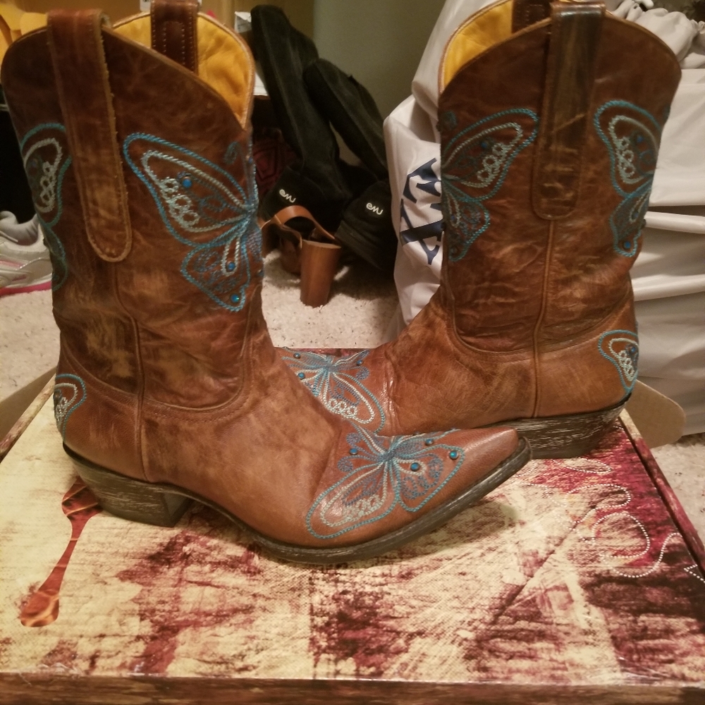Old Grino Boots